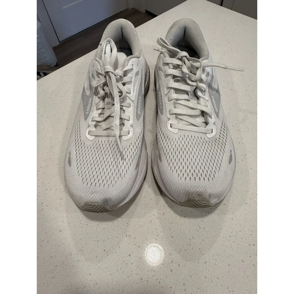Brooks Mens Adrenaline GTS 23 Running Athletic Tennis Shoes White 10.5